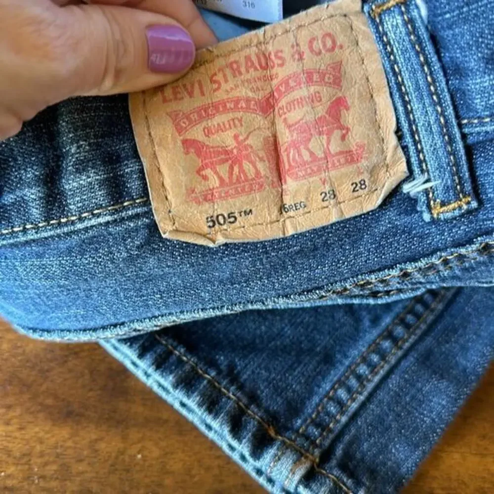 Levi 505 jeans size 16‎